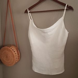 NWT  Mahina Linen tank